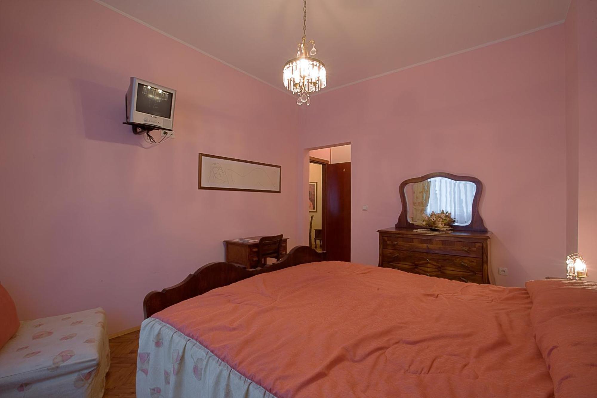 Casa Ferrari Bed & Breakfast Sofia Exterior photo