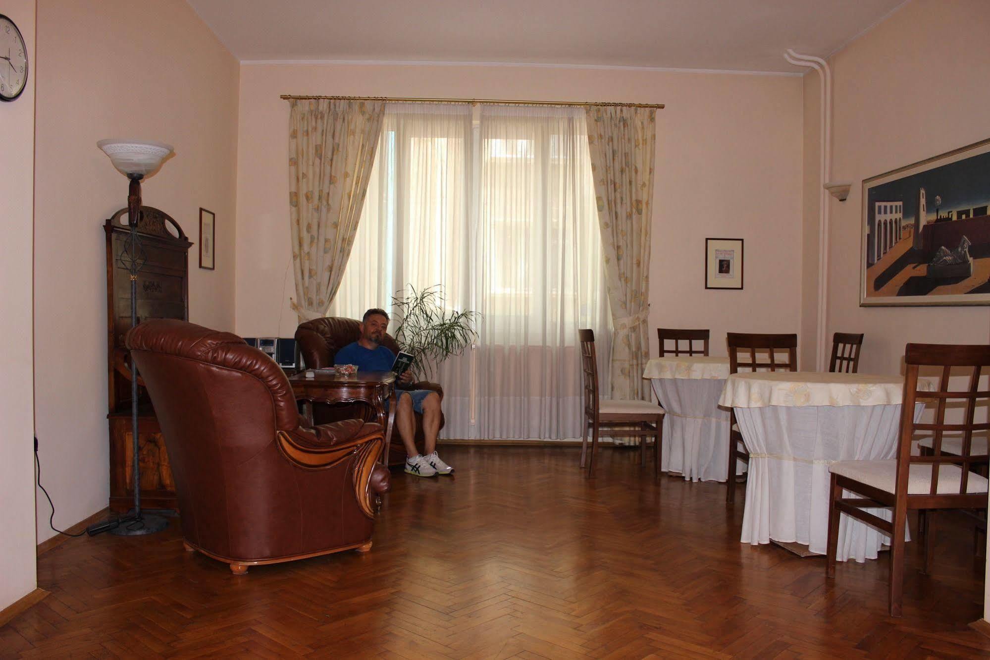 Casa Ferrari Bed & Breakfast Sofia Exterior photo
