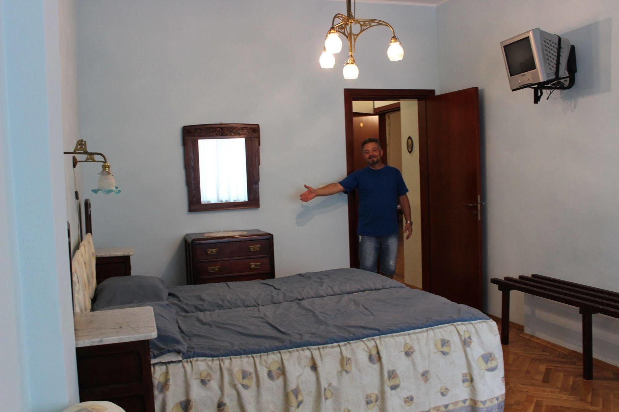 Casa Ferrari Bed & Breakfast Sofia Exterior photo