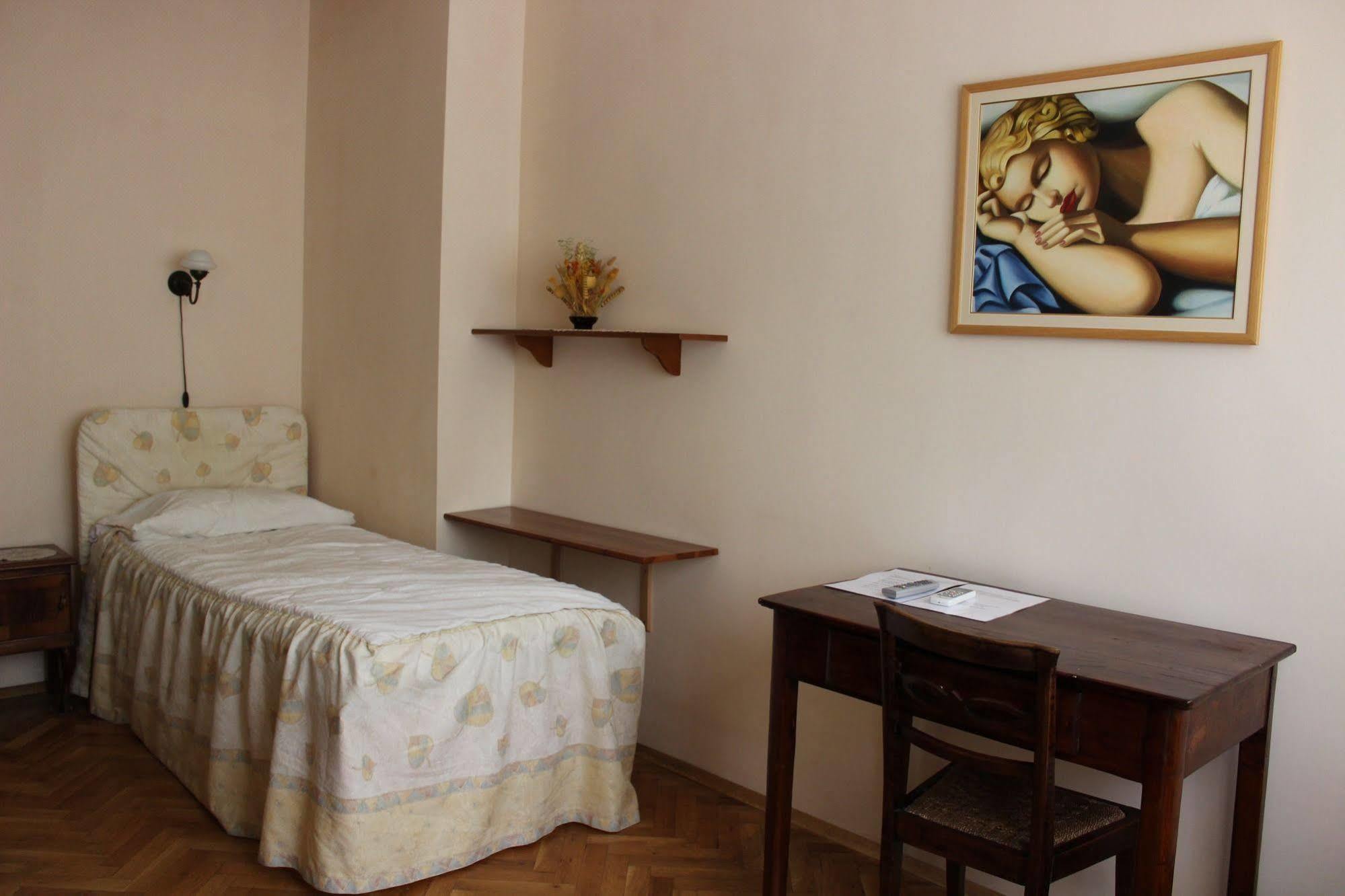 Casa Ferrari Bed & Breakfast Sofia Exterior photo