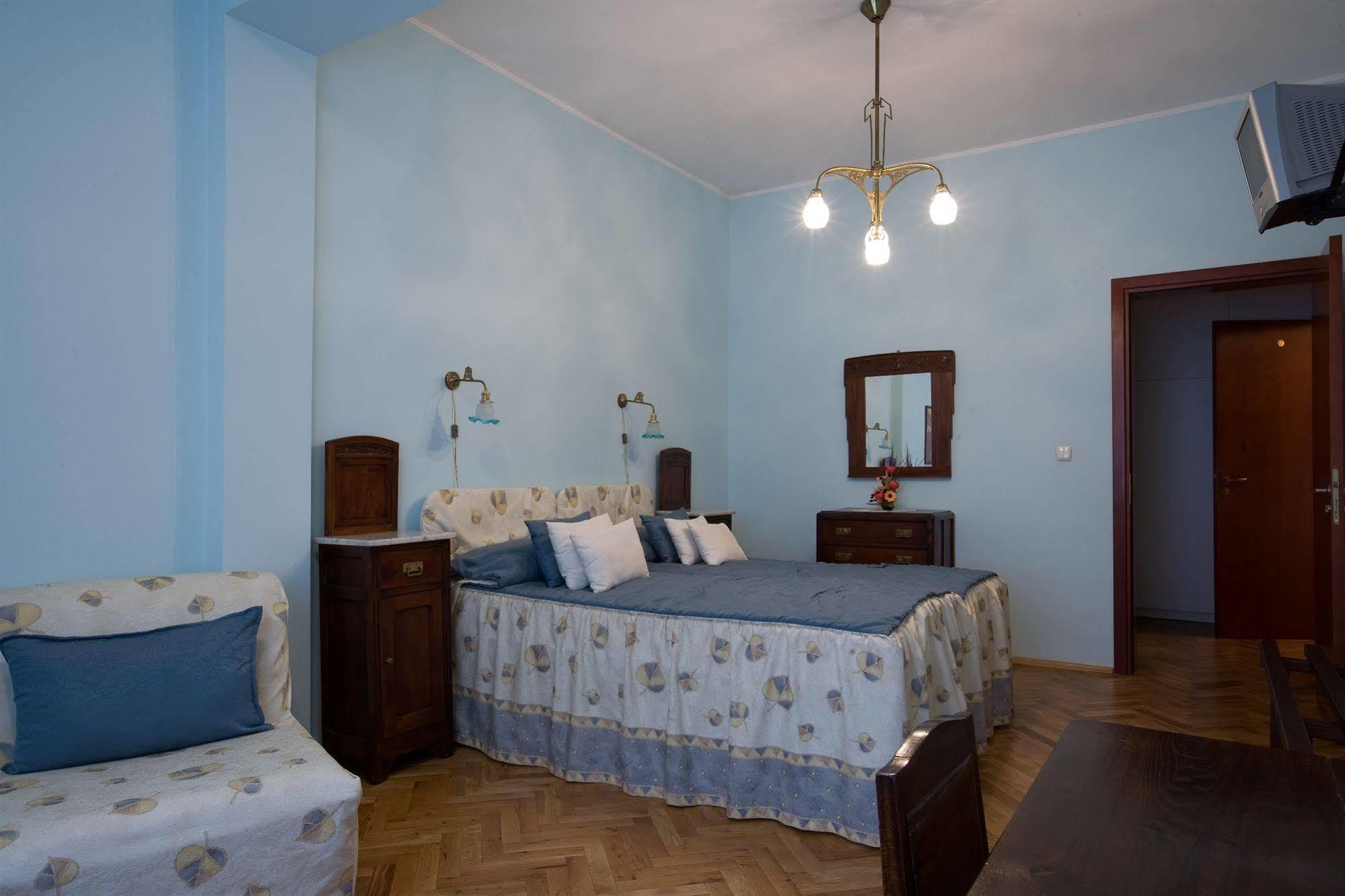 Casa Ferrari Bed & Breakfast Sofia Exterior photo