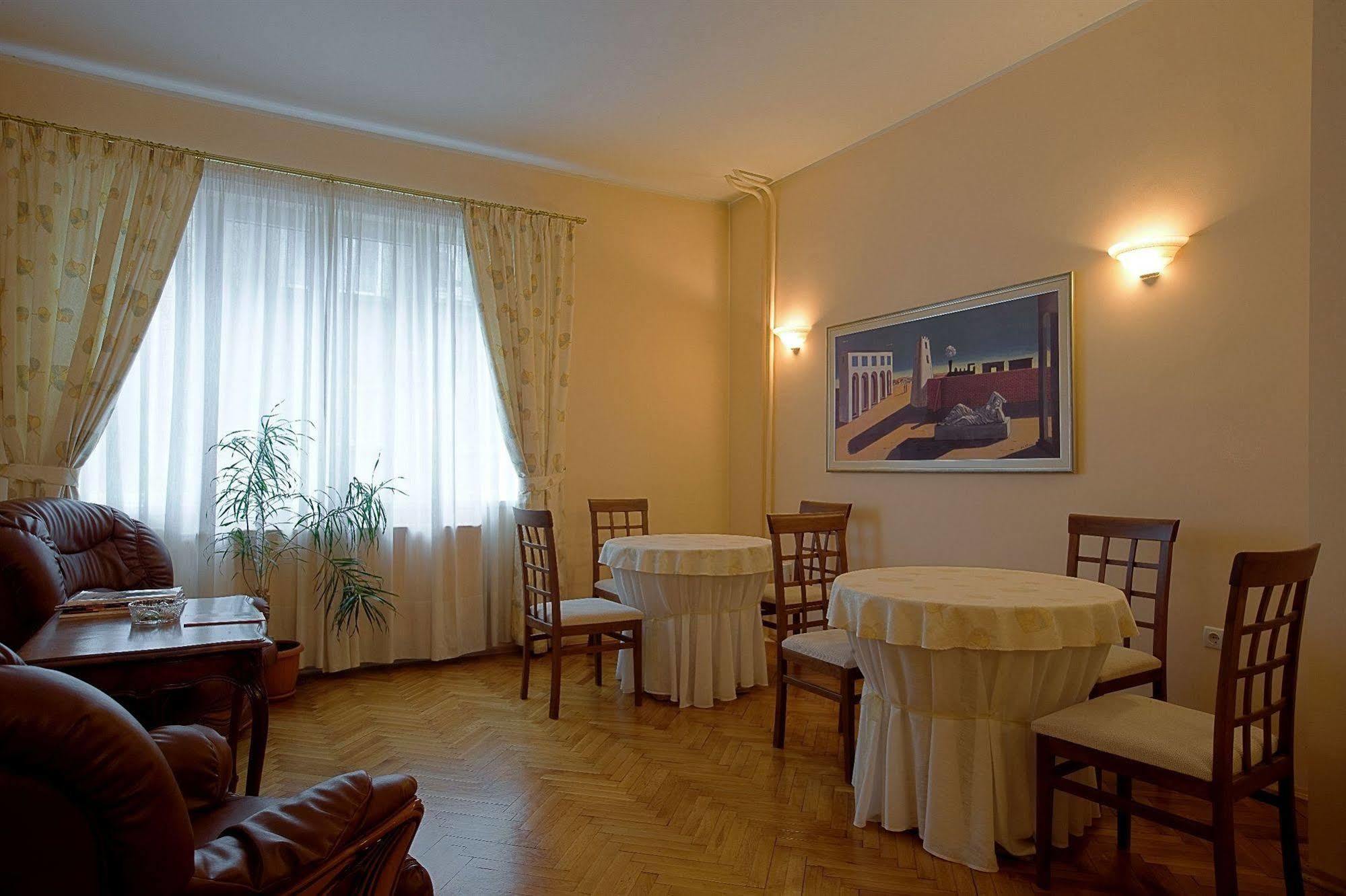 Casa Ferrari Bed & Breakfast Sofia Exterior photo