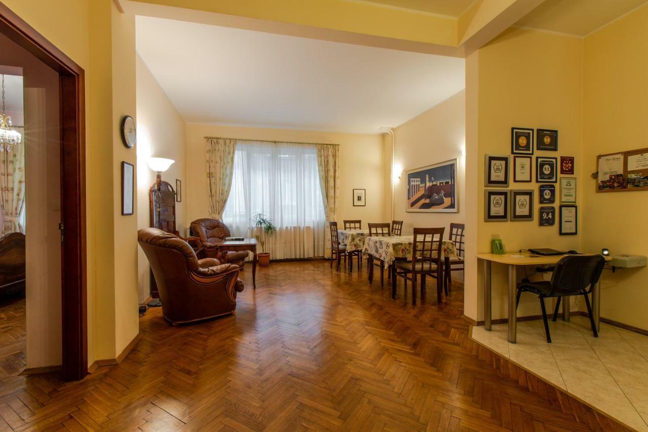Casa Ferrari Bed & Breakfast Sofia Exterior photo