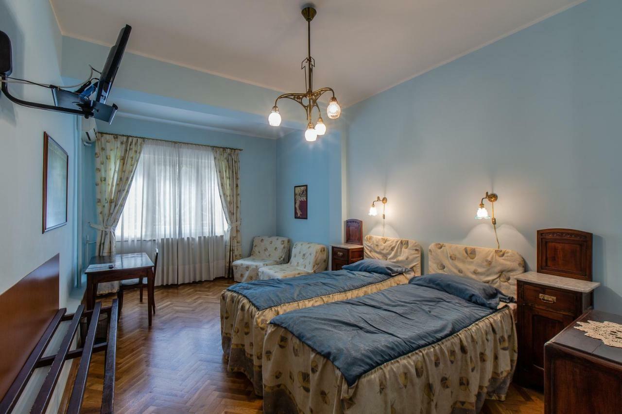 Casa Ferrari Bed & Breakfast Sofia Exterior photo